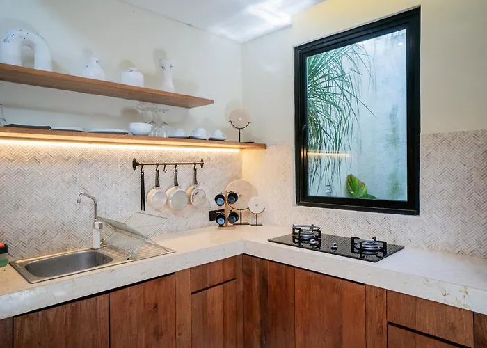 Casa De Fiero 2br Modern Tropical
